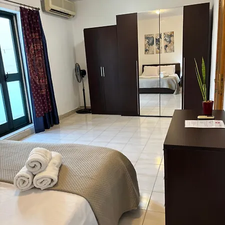Bright One Bedroom Apartment Ta Xbiex